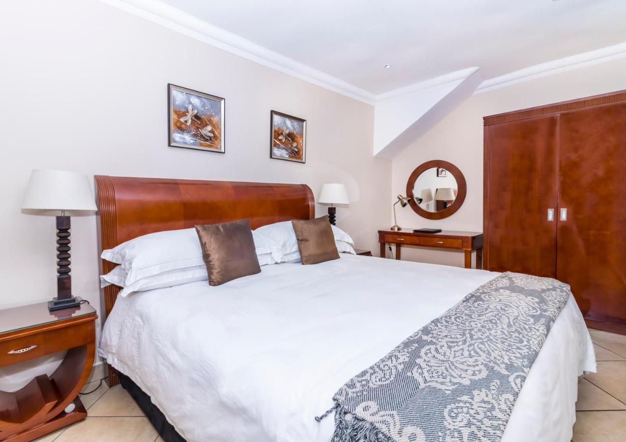 Lakeview Boutique Hotel & Conference Center Беноні Екстер'єр фото